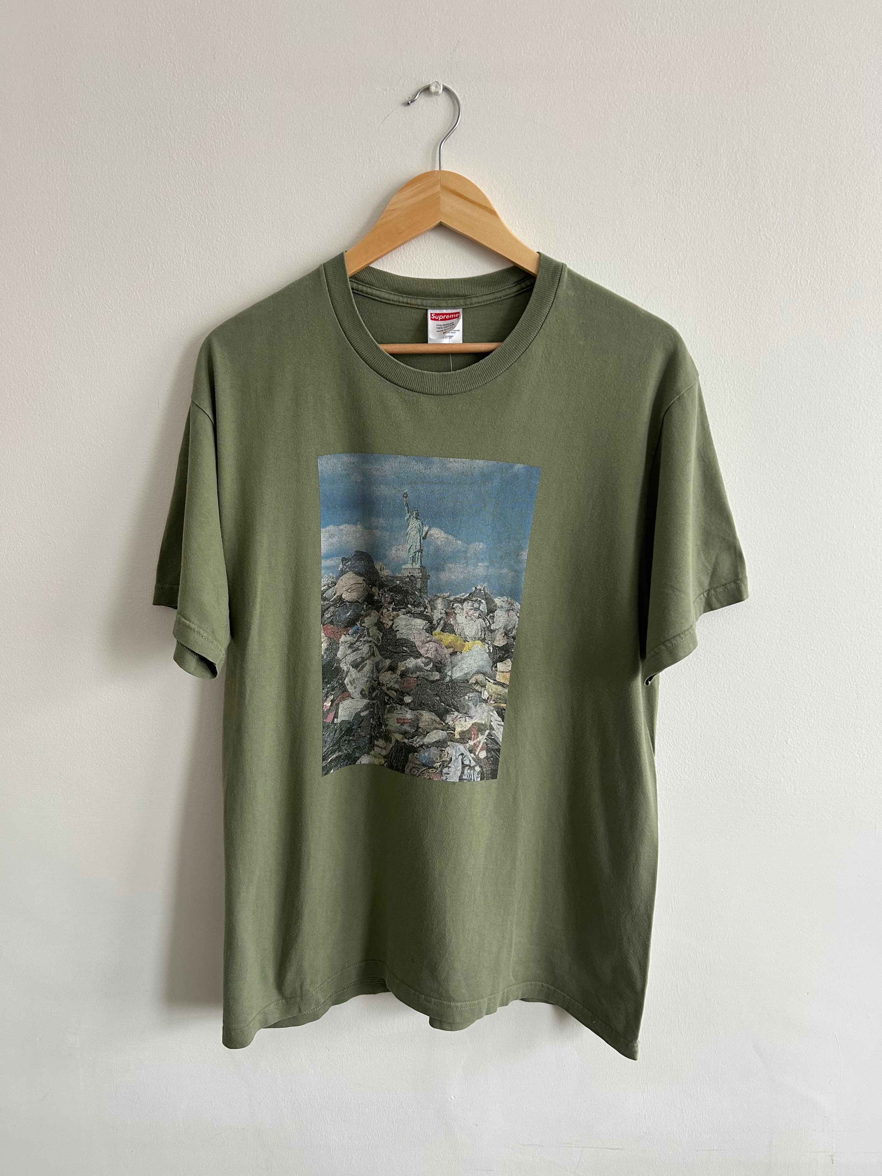 Supreme T-Shirt